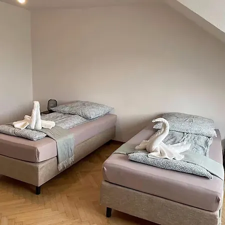 Cozy Private 3-bedroom In Appartement *