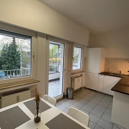 Cozy Private 3-bedroom In Appartement Wesseling