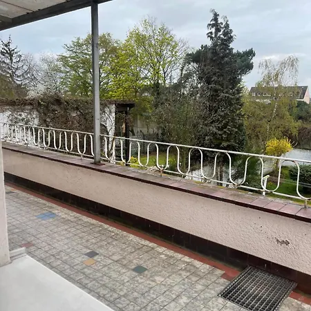 Cozy Private 3-bedroom In *