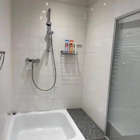 Cozy Private 3-bedroom In Appartement *